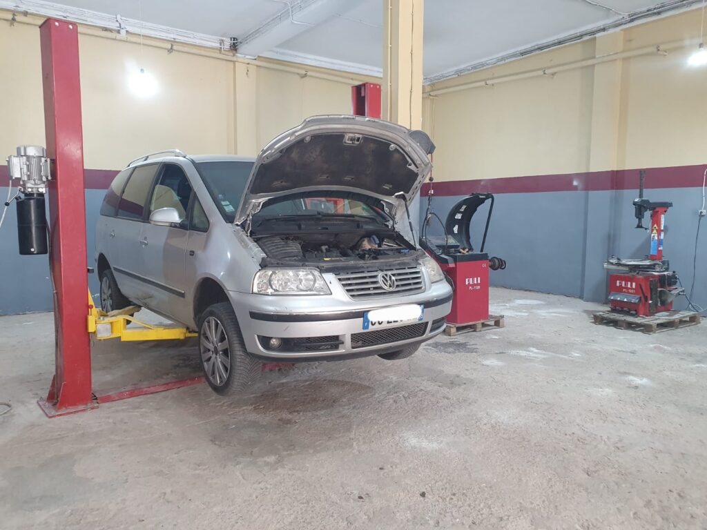 garage auto à Tlemcen